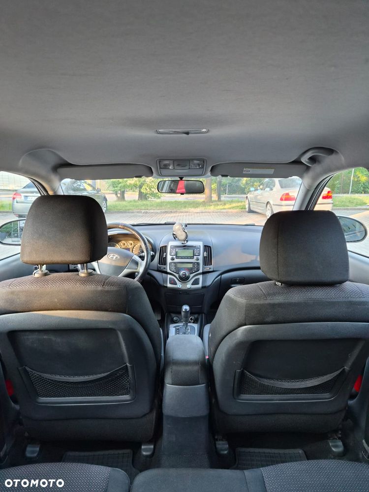 Hyundai i30 1.6 Comfort EU5 - 13