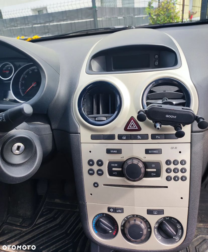 Opel Corsa 1.2 16V - 8