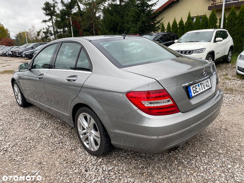 Mercedes-Benz Klasa C 180 (BlueEFFICIENCY) Avantgarde - 35