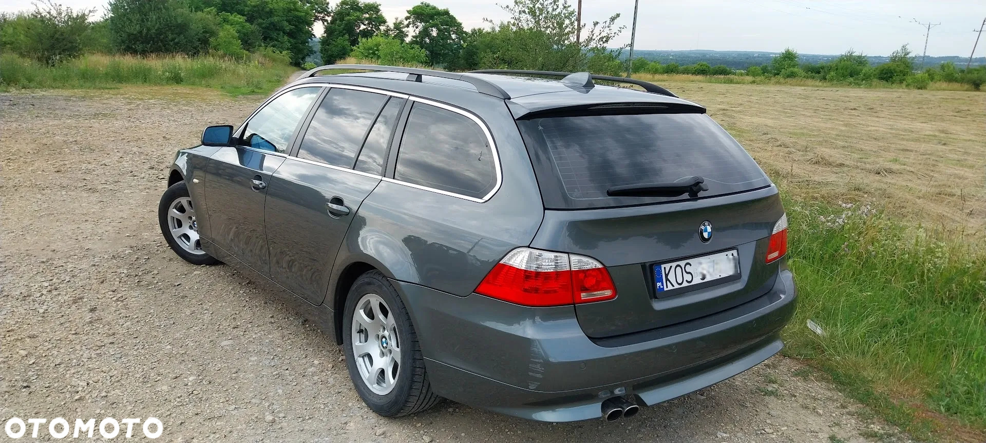 BMW Seria 5 523i - 5