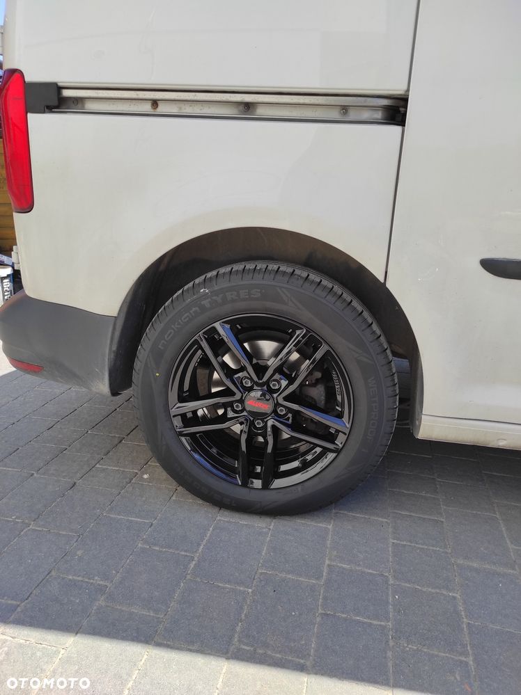Volkswagen Caddy - 22
