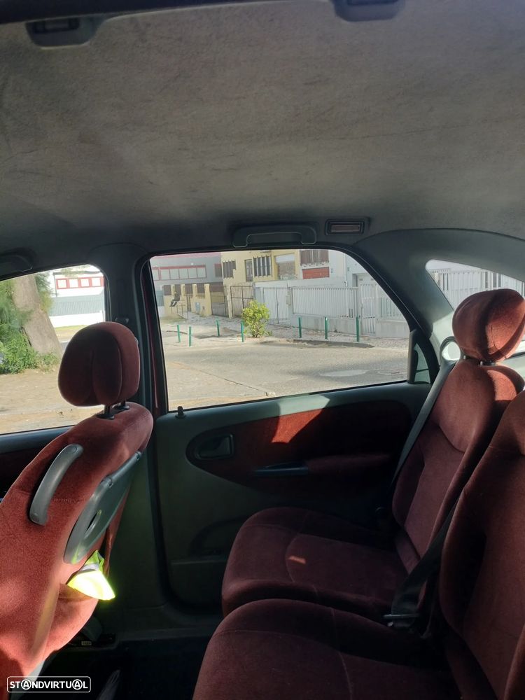 Renault Mégane Scénic 1.9 dTi Kaleido - 3