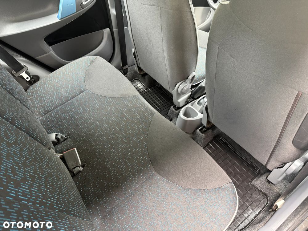 Peugeot 107 70 Petit Filou - 18