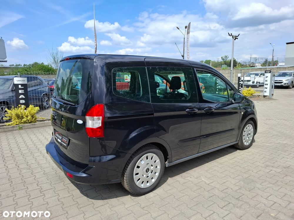 Ford Tourneo Courier 1.5 TDCi Trend - 25