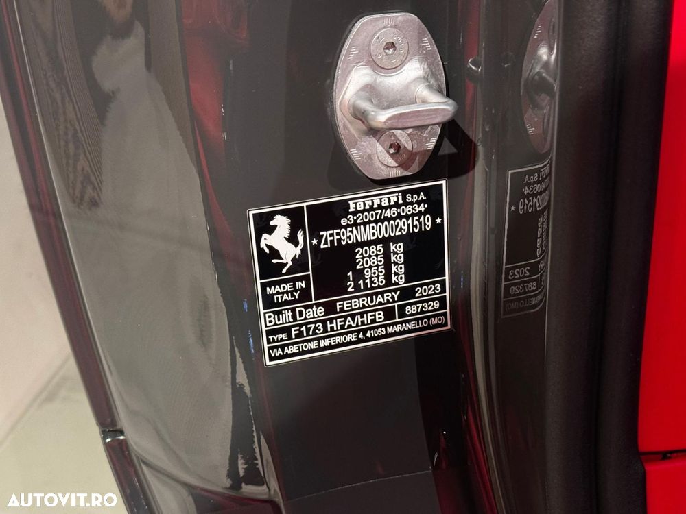 Ferrari SF90 Stradale - 16