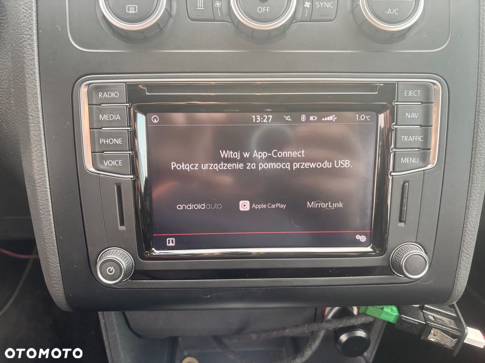 Volkswagen Touran 2.0 TDI DPF DSG Cup - 12