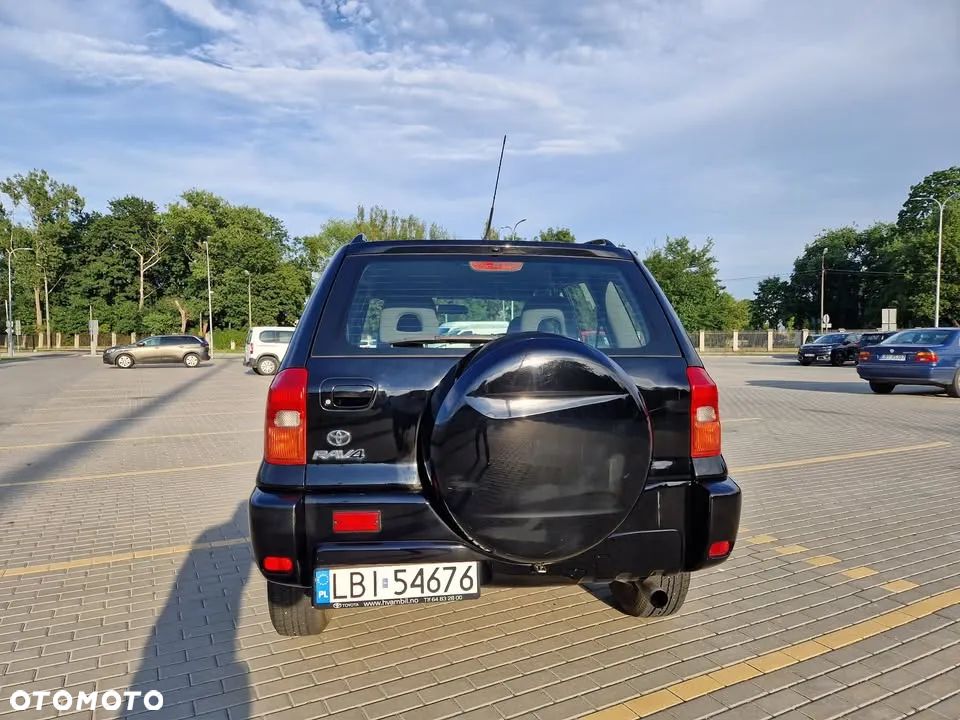 Toyota RAV4 - 4
