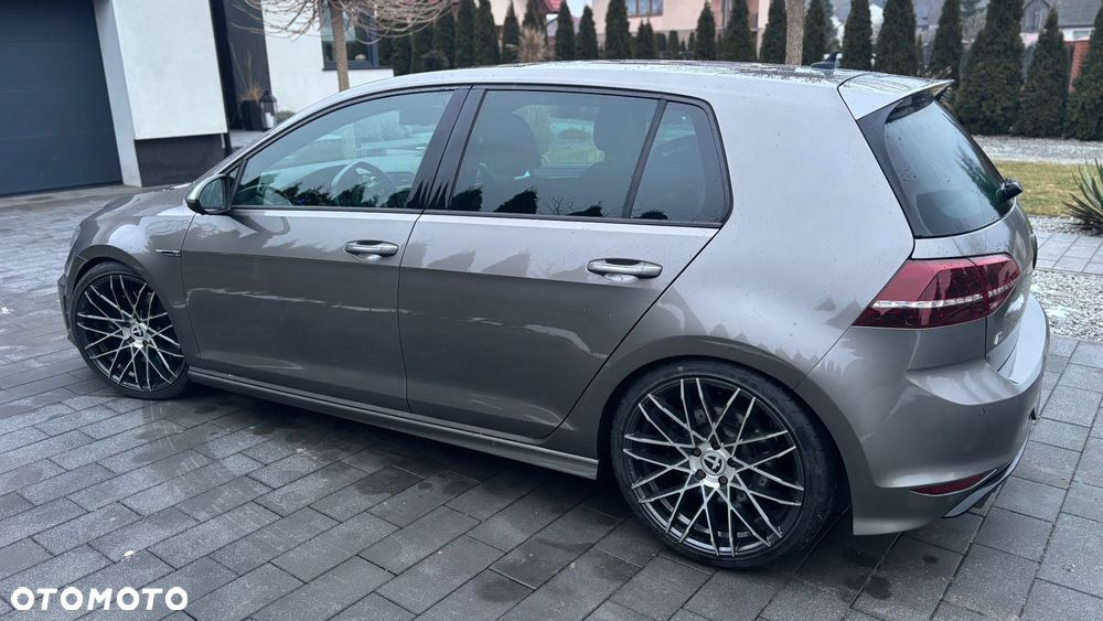 Volkswagen Golf - 14