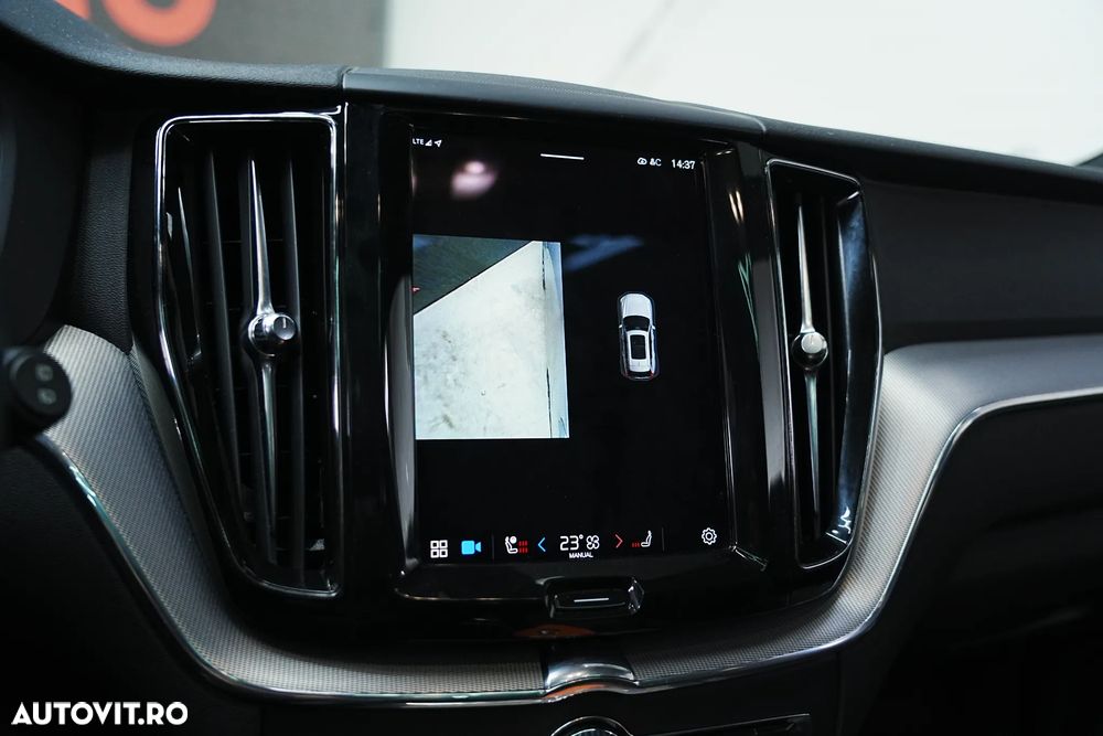 Volvo XC 60 T6 AWD AT PHEV Plus Dark - 30