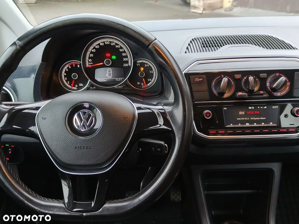 Volkswagen up! 1.0 move - 10