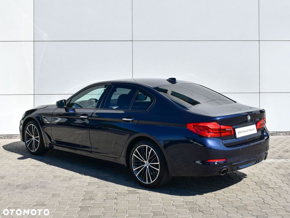 BMW Seria 5 530i GPF Luxury Line sport - 2