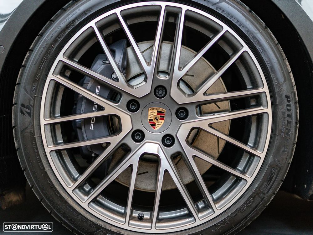 Porsche Panamera - 15