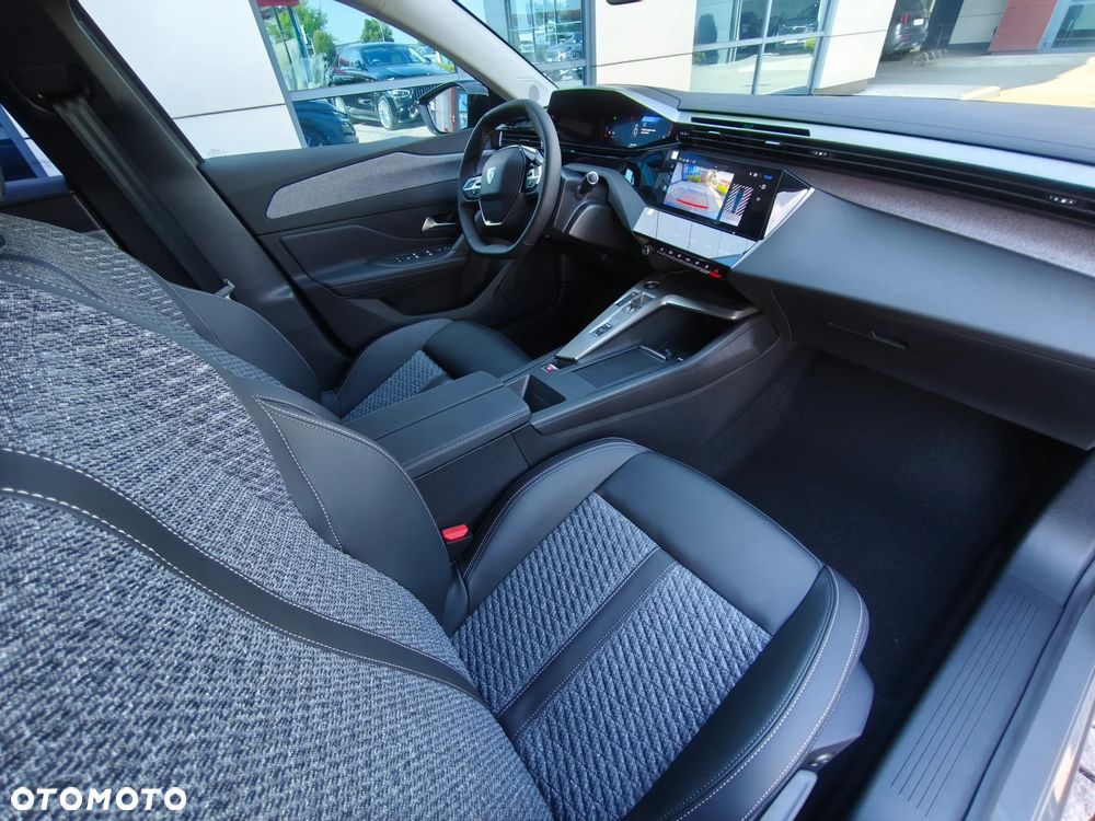 Peugeot 308 1.2 mHEV Allure S&S e-DCS6 - 19