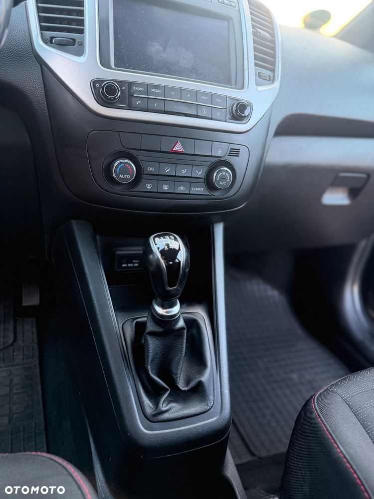 Kia Venga - 21