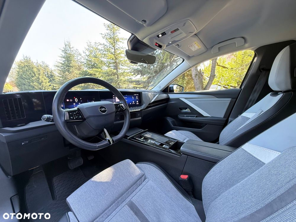 Opel Astra 1.2 T Elegance S&S - 17