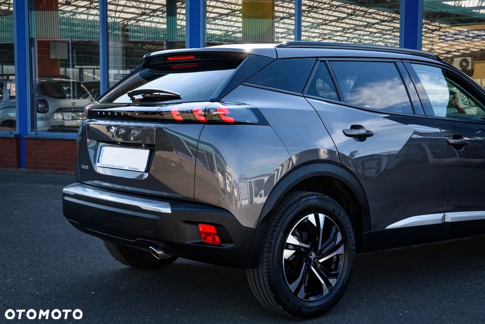 Peugeot 2008 1.5 BlueHDi Allure S&S EAT8 - 4