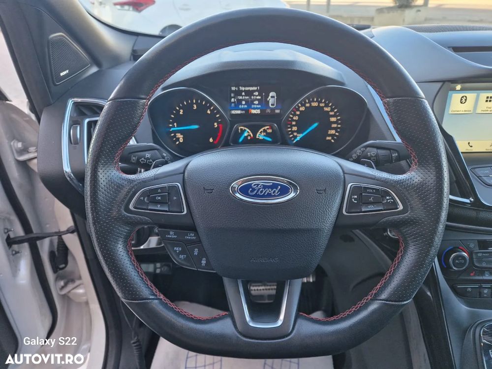 Ford Kuga 2.0 TDCi 4x4 Aut. ST-Line - 13