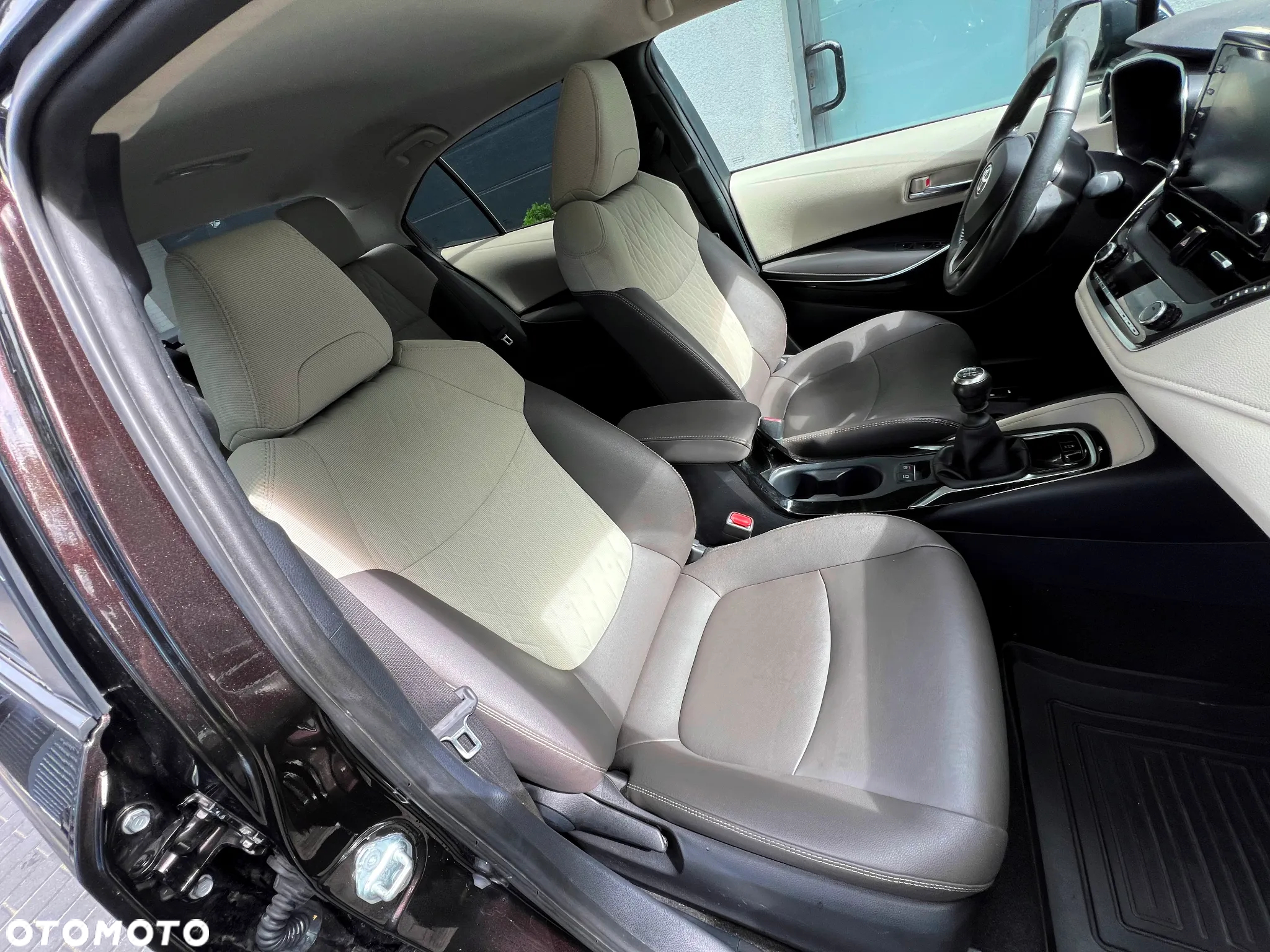 Toyota Corolla 1.6 Executive - 17