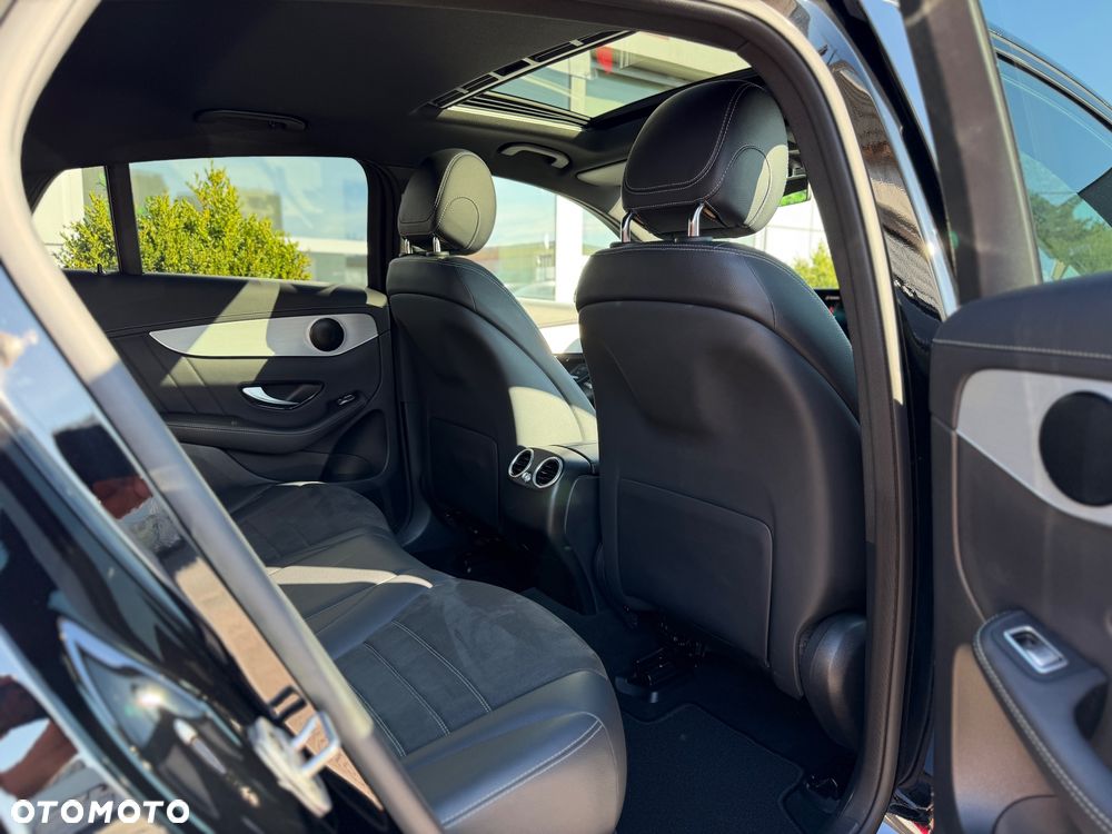 Mercedes-Benz GLC 220 d 4Matic 9G-TRONIC AMG Line Plus - 20