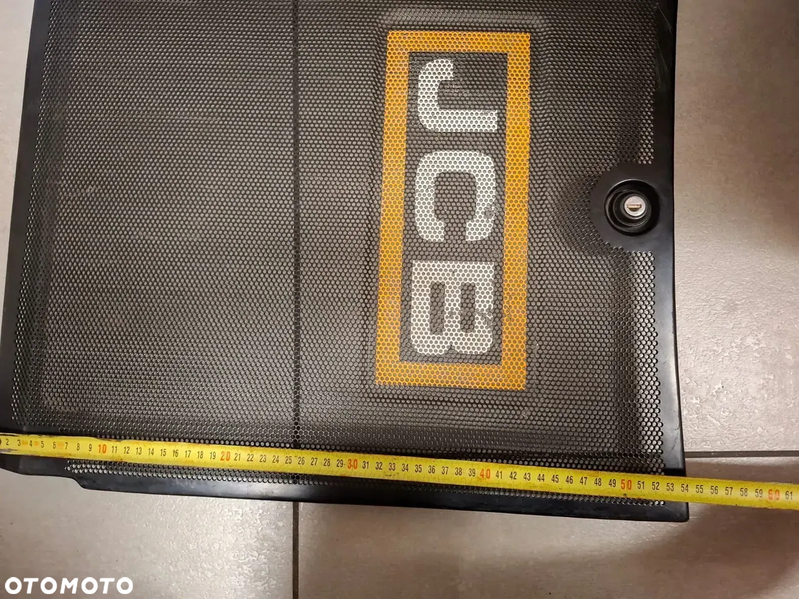 GRILL ATRAPA PRZÓD JCB 3CX COMPACT 2CX - 4
