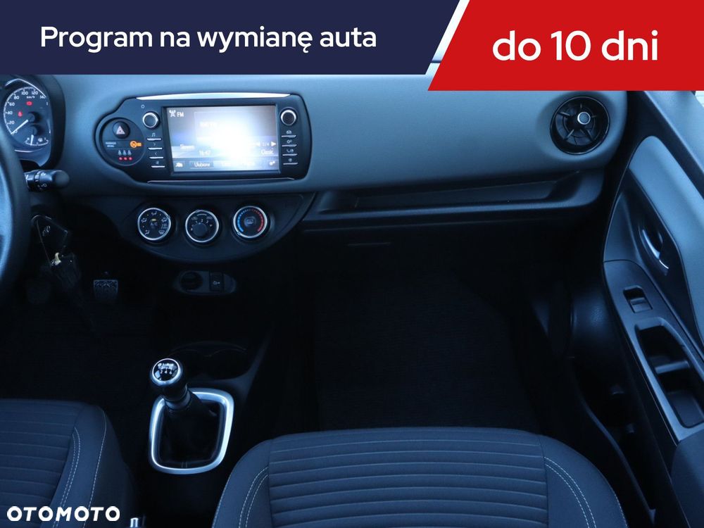 Toyota Yaris - 10