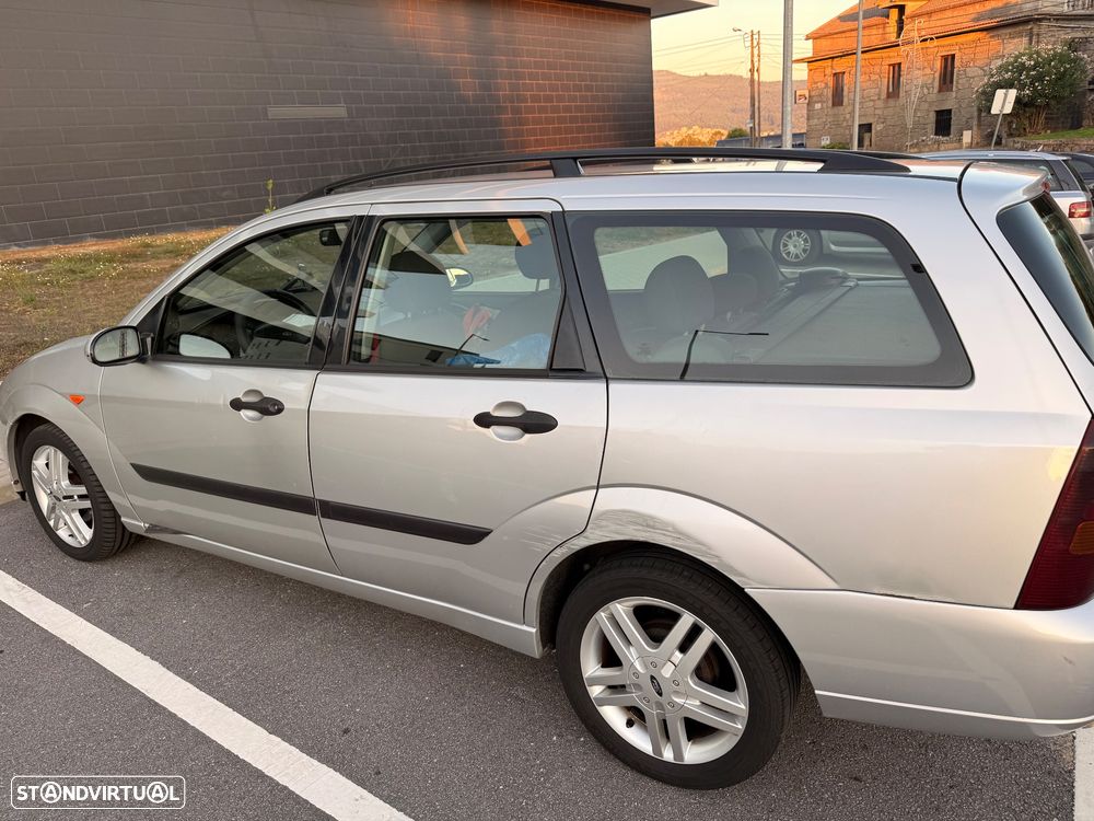 Ford Focus SW 1.8 TDdi Ghia - 6