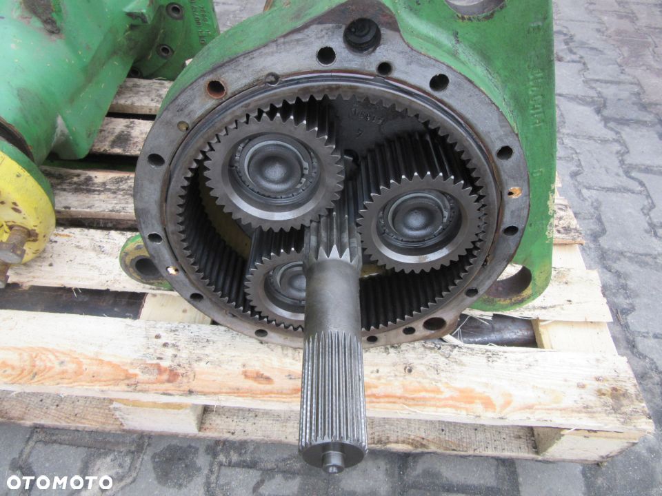 Zwolnica układ planetarny obudowa John Deere 6400 - 7