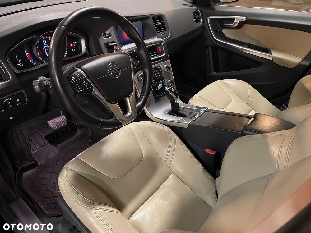 Volvo S60 T3 Drive-E Summum - 13