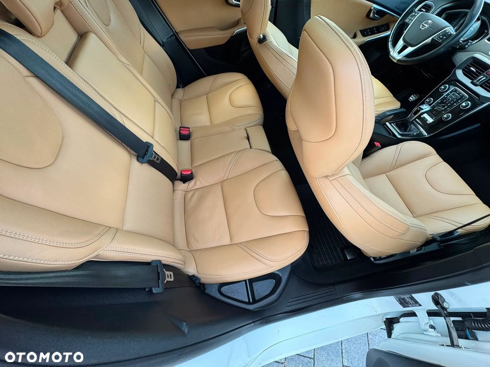 Volvo V40 D3 Drive-E Inscription - 21
