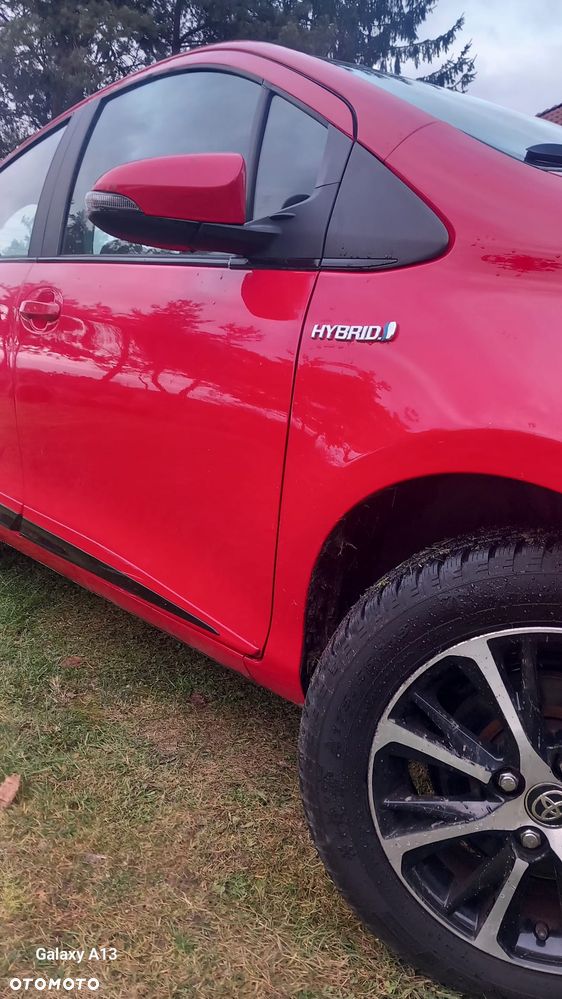 Toyota Yaris Hybrid 100 Premium - 7