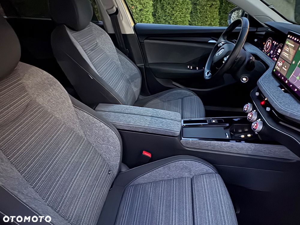 Skoda Superb 1.5 TSI mHEV DSG Selection - 25