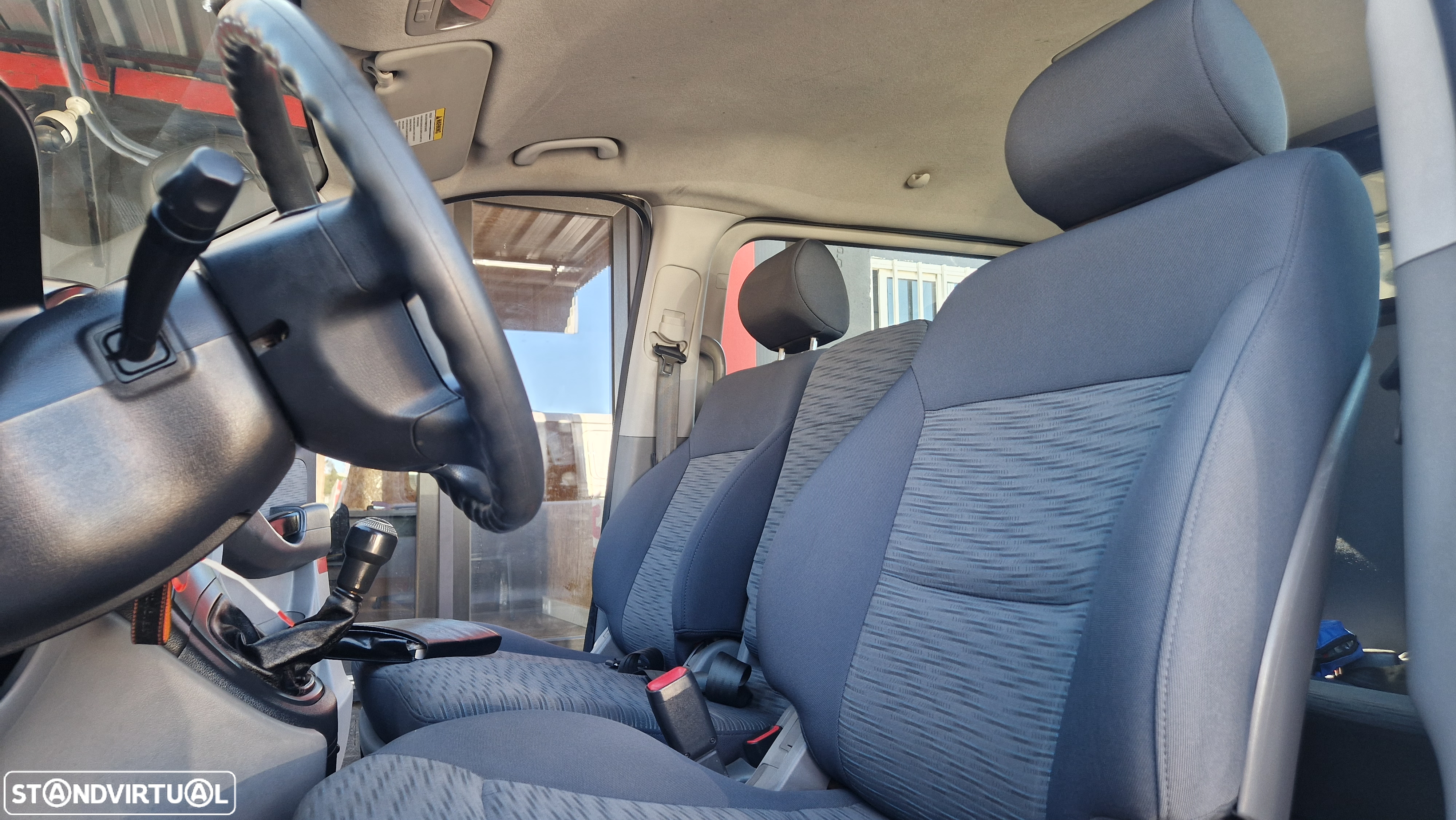 Hyundai H-1 Starex H1 2.5 CRDi - 7