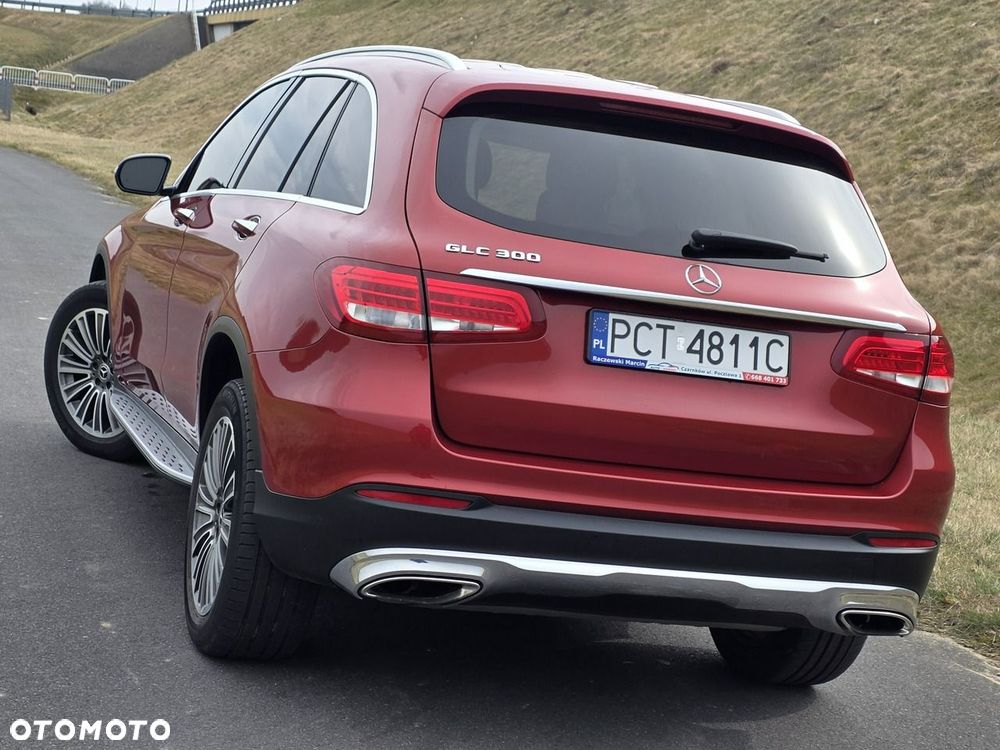 Mercedes-Benz GLC - 28