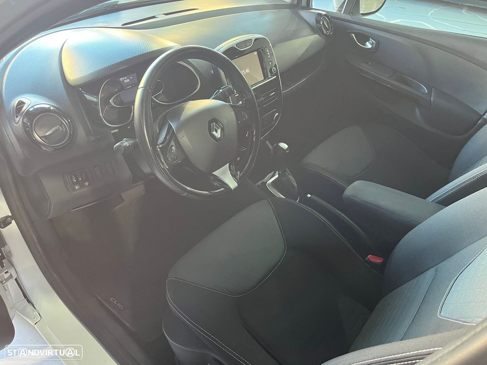 Renault Clio - 22