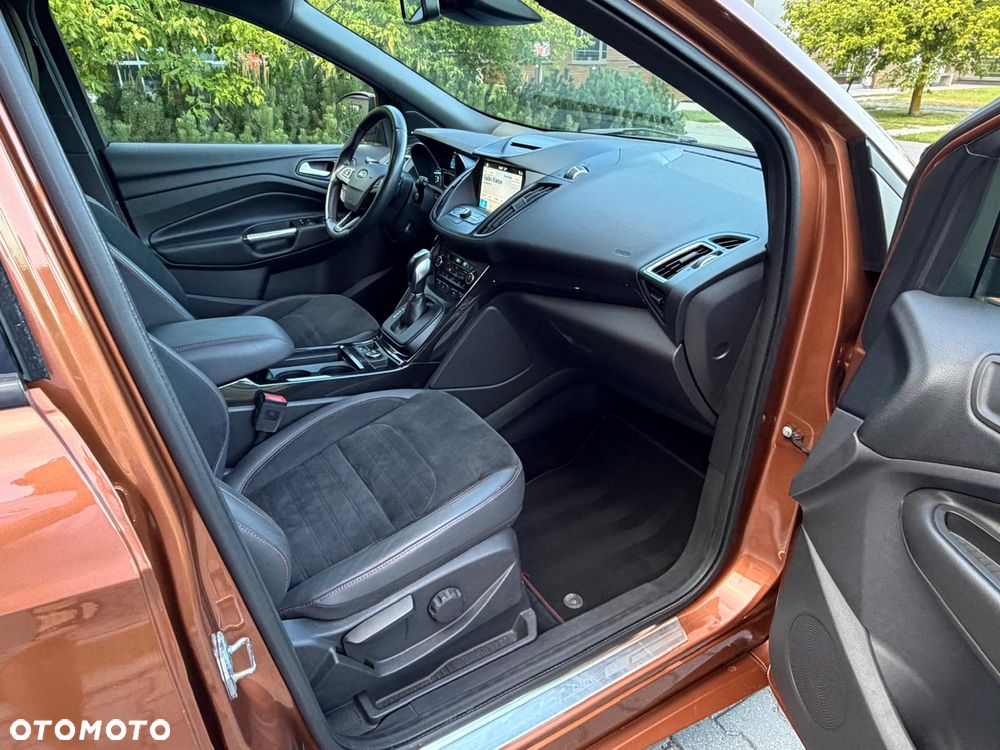 Ford Kuga 2.0 TDCi AWD ST-Line Black - 23