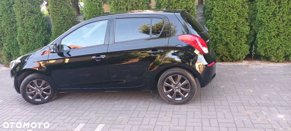 Hyundai i20 1.2 Intro Edition - 17