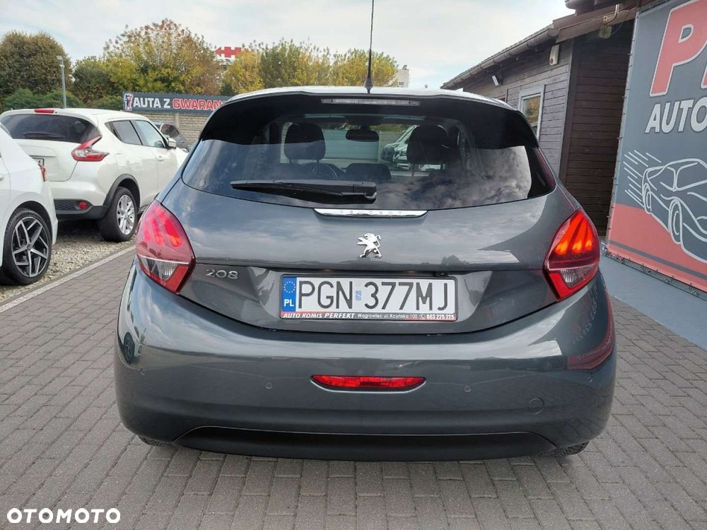 Peugeot 208 - 7