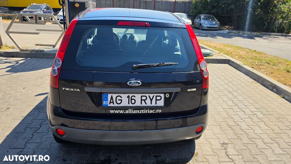 Ford Fiesta 1.4 TDCI Comfort - 8