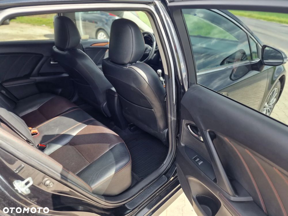 Toyota Avensis 2.0 D-4D Selection - 24