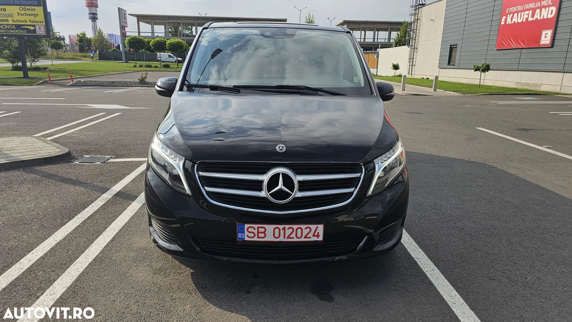 Mercedes-Benz V 220 d extralang 4Matic 7G-TRONIC Avantgarde Edition - 3