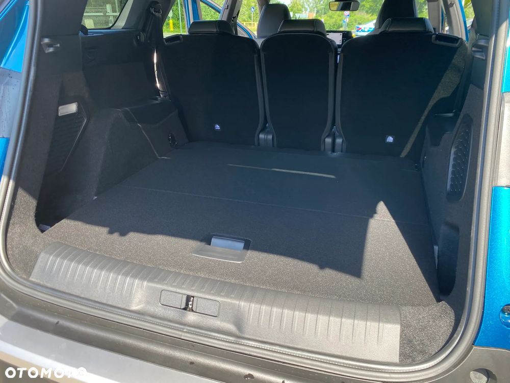 Peugeot 5008 1.2 PureTech mHEV Allure S&S e-DCS6 - 22