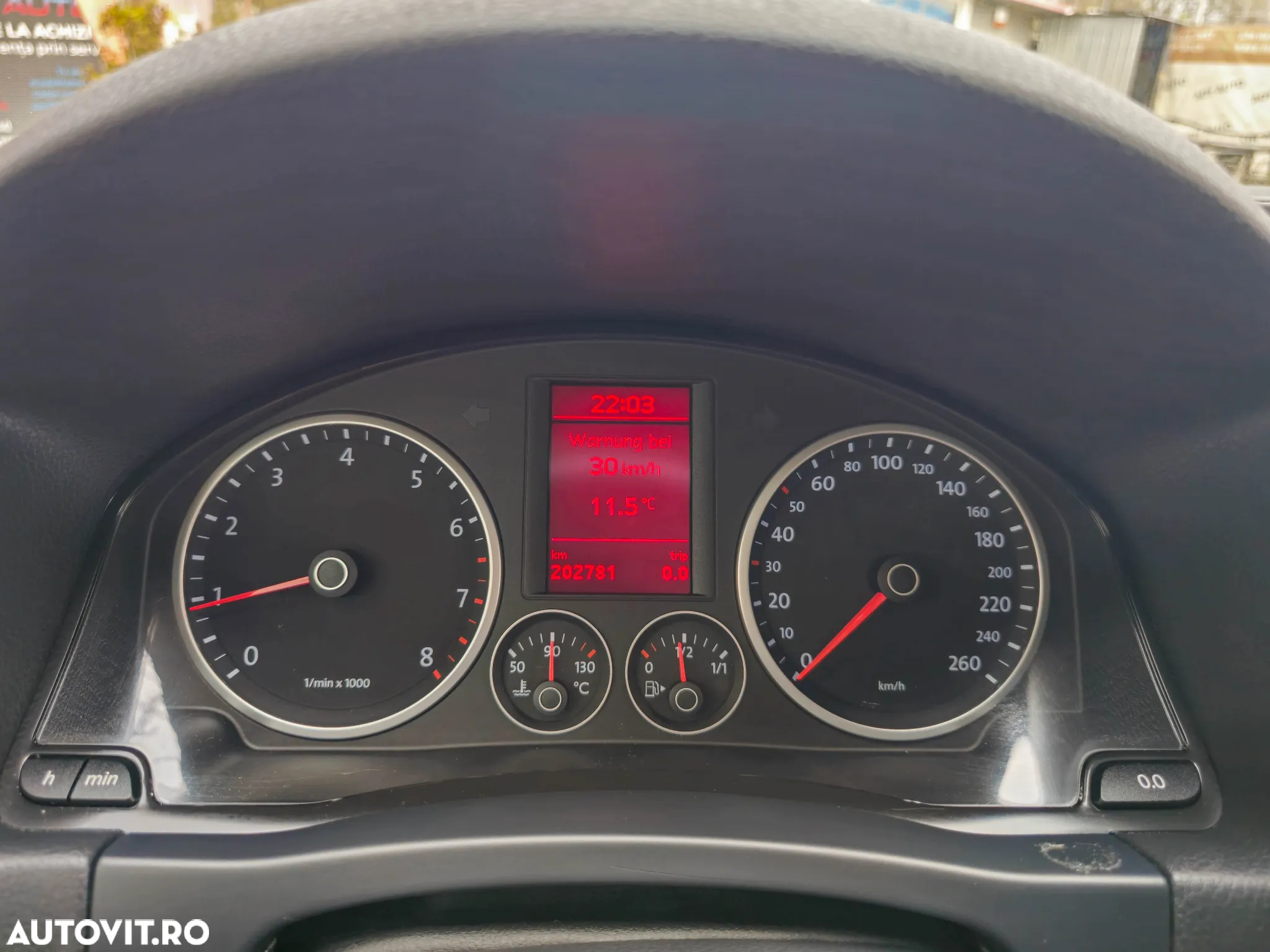Volkswagen Tiguan - 8