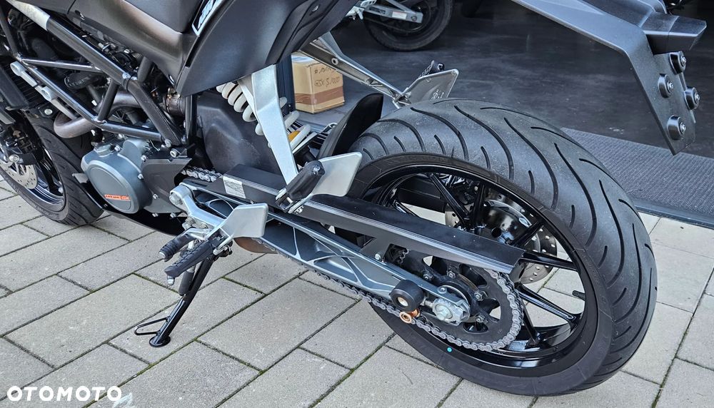 KTM Duke - 17
