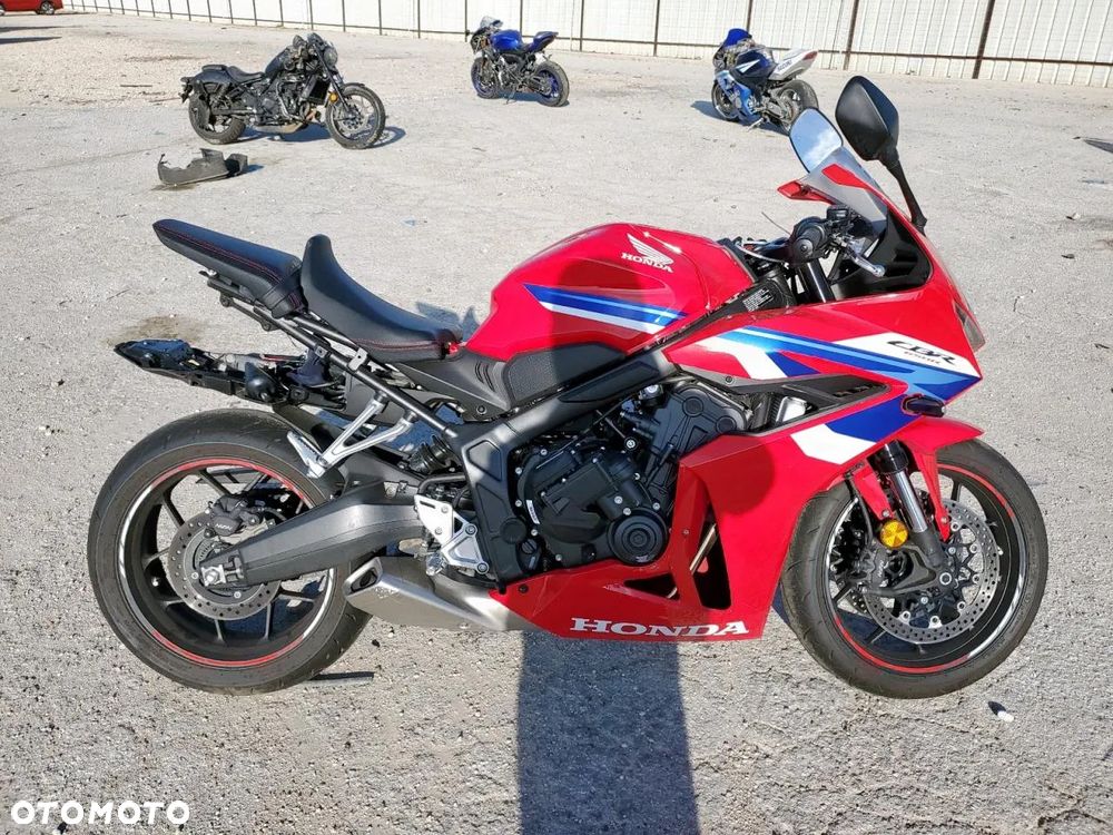 Honda CBR - 3