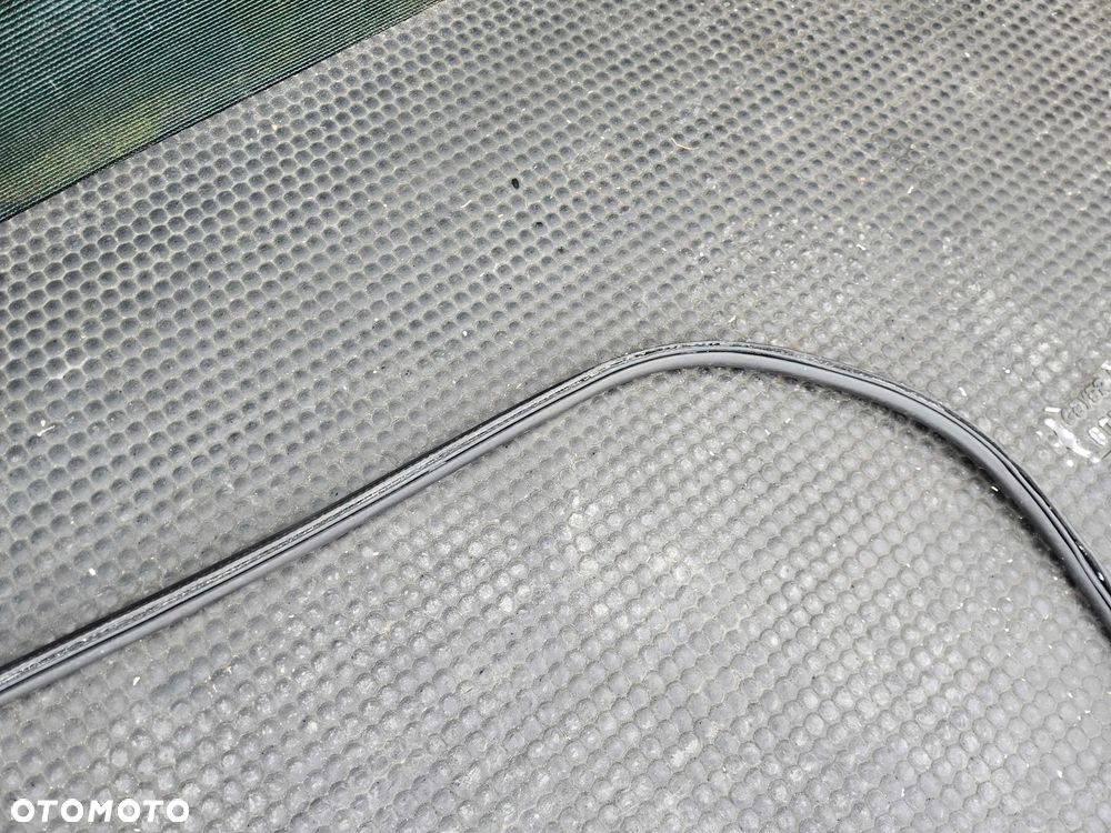 Uszczelka 7141890 Guma Pokrywy Klapy Bagaznika BMW 1 E87 E81 - 25