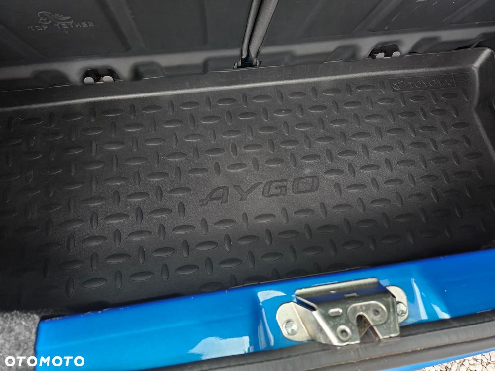Toyota Aygo Multi Mode CoolBlue - 10