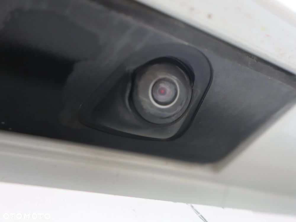 Volvo XC 60 B5 B AWD R-Design - 19