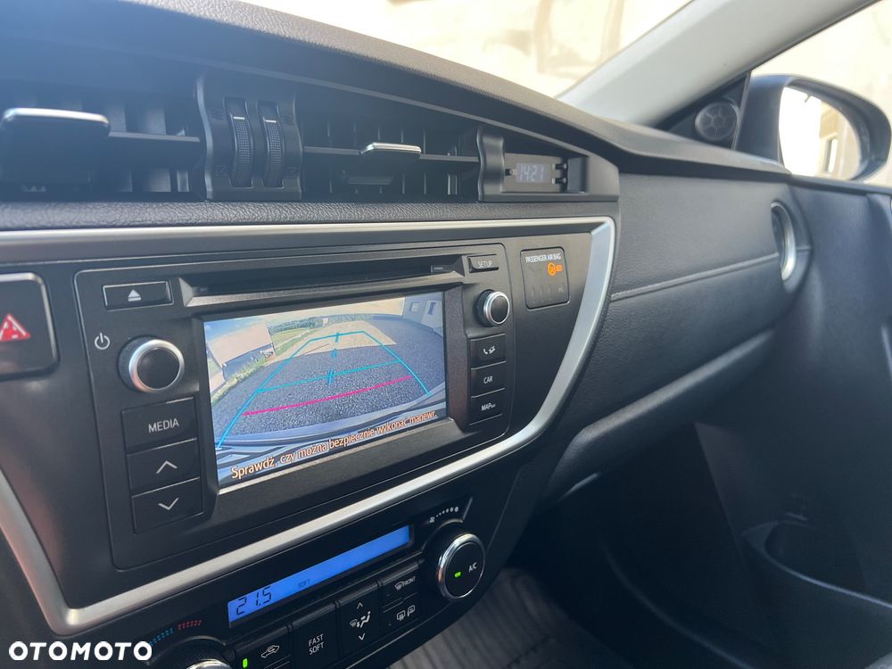Toyota Auris - 2
