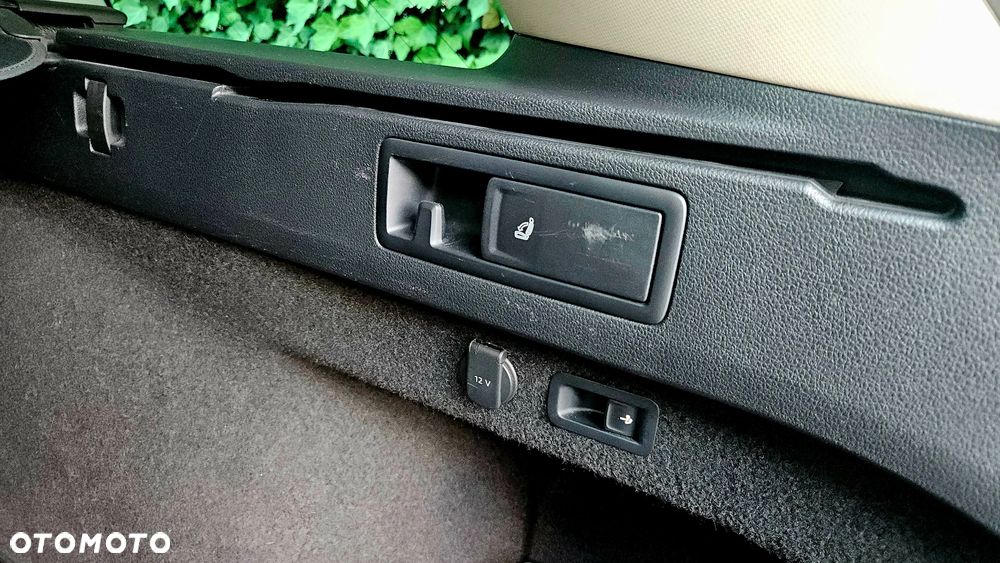 Volkswagen Passat Variant - 14