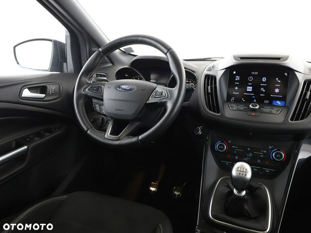 Ford Kuga 1.5 EcoBoost 2x4 ST-Line - 17